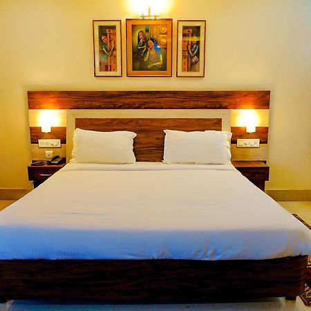 Fabhotel Kanchan Plaza Bhubaneswar Esterno foto