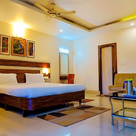 Fabhotel Kanchan Plaza Bhubaneswar Esterno foto