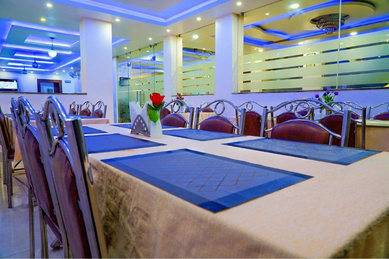 Fabhotel Kanchan Plaza Bhubaneswar Esterno foto