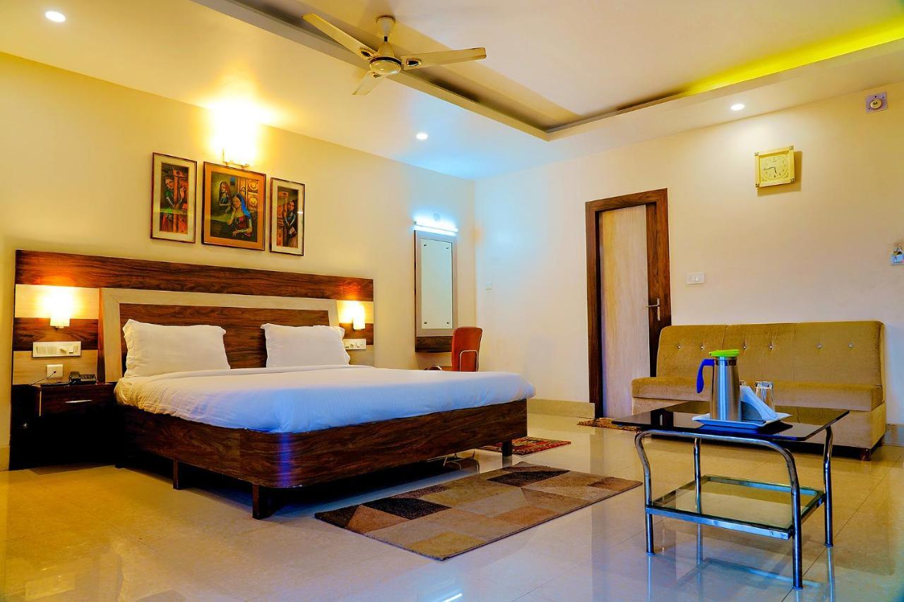 Fabhotel Kanchan Plaza Bhubaneswar Esterno foto
